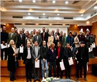 محافظ بورسعيد يستقبل وفد نقابة الصحفيين ويكرم المشاركين في الدورة التدريبية 