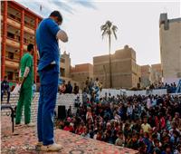 فرقة المواجهة والتجوال تعرض  مسرحية " ١٠١ عزل " في قرى حياة كريمة بالمحافظات 