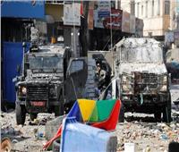 الإحتلال الإسرائيلي يغلق حواجز "نابلس" الجنوبية ومستوطنون يهاجمون بلدات فلسطينية 