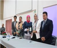 طالبات طب الأسنان جامعة الأزهر يحصلن على المركز الأول في المسابقة العلمية بجامعة قناة السويس 