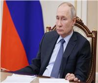 بوتين: النظام المالي لروسيا رغم القيود التي تفرضها الدول غير الصديقة .."لم ينهار"