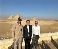  وزير الثقافة والسياحة الصيني يزور منطقة أهرامات الجيزة