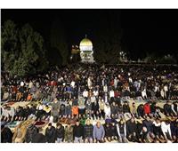 20 ألف فلسطيني يؤدون صلاة التراويح في المسجد الأقصى