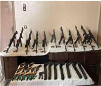 ضبط 21 متهمًا و32 قطعة سلاح ناري في حملة أمنية بأسيوط