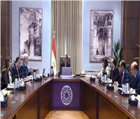 رئيس الوزراء يتابع مع وزير التعليم العالي موقف الطلاب المصريين بالجامعات السودانية