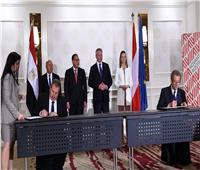 رئيس مجلس الوزراء ومستشار النمسا يشهدان توقيع عقدي شراكة وتصنيع مفاتيح السكك الحديدية