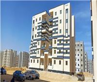 وزير الإسكان يتابع أعمال تنفيذ 276 عمارة بسكن كل المصريين بالعاشر من رمضان