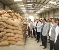  محافظ بني سويف يتفقد أعمال استلام القمح خلال زيارته لشونة أهناسيا الخضراء