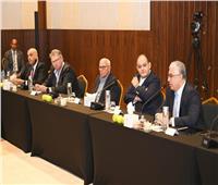 وزير التجارة يشارك في إجتماع اتحاد مصنعي السيارات في أفريقيا بـ"بورسعيد" 