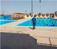 لجنة من الشباب والرياضة بكفرالشيخ  لمتابعة التزام حمامات السباحة بعوامل الامن والسلامة