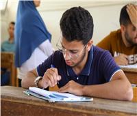 طلاب «الثانوية الأزهرية» يؤدون الامتحانات في التوحيد والجغرافيا 