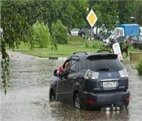 السيول في سوتشي تجرف عشرات السيارات