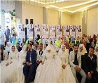 محافظ المنيا يشارك فرحة  تجهيز ٥٠ عروسة فى احتفالية مستقبل وطن 