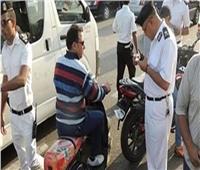 728 مخالفة لقائدي الدراجات نارية بسبب «الخوذة»