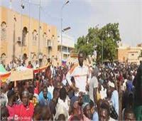«الفاينانشال تايمز»: انقلاب النيجر المسمار الأخير في نعش السياسة الفرنسية بغرب إفريقيا