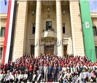 جامعة القاهرة تتزين بالأعلام مع بدء العام الدراسي الجديد