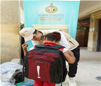 بيت الزكاة المصري يوزع 200 ألف شنطة مدرسية على الطلاب الأيتام غير القادرين