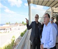 رئيس الوزراء يتابع تنفيذ أعمال التطوير بإحدى القرى السياحية في بورسعيد