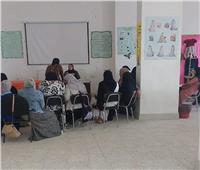 وزارة العمل تدشن برنامج تدريبي على التفصيل والحياكة لفتيات مطروح