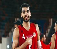 إيهاب أمين لاعب الأهلي يفوز بجائزة هداف الرميات الثلاثية دوري مرتبط السلة