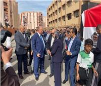 محافظ القاهرة يتفقد لجنة «تحيا مصر» بحي الأسمرات 