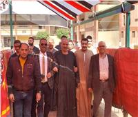 عمدة قرية الإصلاح بقليوب: انتخبت السيسي حبا في مصر لاستكمال مسيرة التنمية
