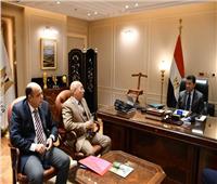 أشرف صبحي وزير الرياضة يجتمع مع رئيس اتحاد الكاراتيه 