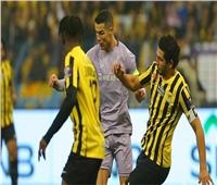 النصر ضيفا ثقيلا على اتحاد جدة في كلاسيكو الدوري السعودي