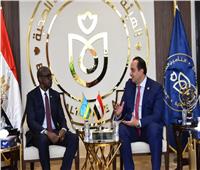 رئيس هيئة الرعاية الصحية يبحث التعاون مع سفير رواندا بالقاهرة تعزيز السياحة العلاجية 