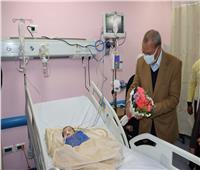 محافظ القليوبية يطمئن على أطفال «غزة» بمستشفى القناطر الخيرية