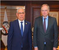 النائب العام يبحث مع رئيس بعثة الاتحاد الأوروبي بمصر سبل تعزيز التعاون القضائي