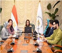 وزيرة الهجرة تعقد لقاءا مع أعضاء ورموز الجاليات المصرية في الخارج 