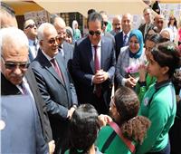 وزير التعليم يشهد فعاليات مبادرة "الشراكة من أجل مدن صحية"  بمدرسة عمر بن الخطاب الرسمية لغات 