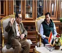 وزير الشباب والرياضة يلتقي محافظ شمال سيناء