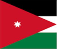 الأردن يدين "اعتداء" مستوطنين إسرائيليين على قافلتي مساعدات إلى غزة   