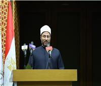 الأمين العام المساعد لمجمع البحوث الإسلامية يوضح للشباب مقومات الشخصية المصرية