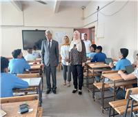 مدير تعليم القاهرة يتابع إمتحانات الصف الأول الثانوي