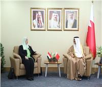 وزيرة التضامن الاجتماعي تلتقي نظيرها البحريني لبحث موضوعات ريادة الأعمال الاجتماعية وتبادل المنتجات التراثية 