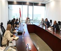 وزير الكهرباء يبحث مع وفد بنك الاستثمار الأوروبى دعم وتعزيز فرص التعاون فى مختلف المجالات