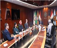 رئيس الرقابة المالية يلتقي وفد مجموعة «سيتي» 