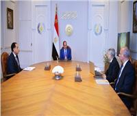 الرئيس يجتمع بمصطفى مدبولي والفريق أسامة ربيع رئيس هيئة قناة السويس 