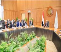وزيرالتعليم يوجه بتدريس مواد الهوية .. ويؤكد: لا إعفاء من دراسة اللغة العربية 
