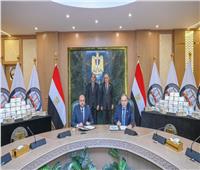 النيابة العامة تسلم سبائك فضية ووثائق لعدد من الأراضي «أُخليت من المركبات»