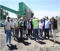 وزيرة التنمية المحلية والبيئة ومحافظ البحر الأحمر يتفقدان مصنع تدوير المخلفات بالغردقة