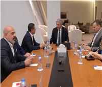 وزير السياحة والآثار يلتقى بمسئولي  مجموعتي « Anex Group وWizz Air »