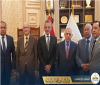 وزير شئون المجالس النيابية يُهنئ رئيس محكمة النقض بمناسبة توليه مهام منصبه