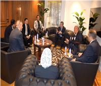 رئيس غرفة القاهرة يبحث مع سفير أرمينيا زيادة التبادل الاستثماري والتجاري المشترك