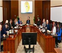 د. حسين عيسى يبحث مع الاتحاد المصري للمستثمرين تعزيز دور القطاع الخاص